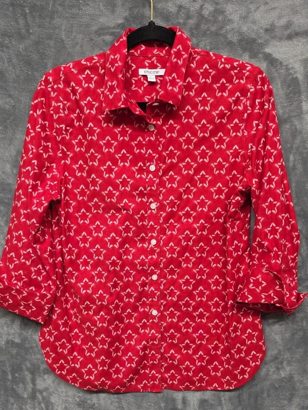 Chico's no-iron Red Button-Down Shirt with White Stars pattern sz 6